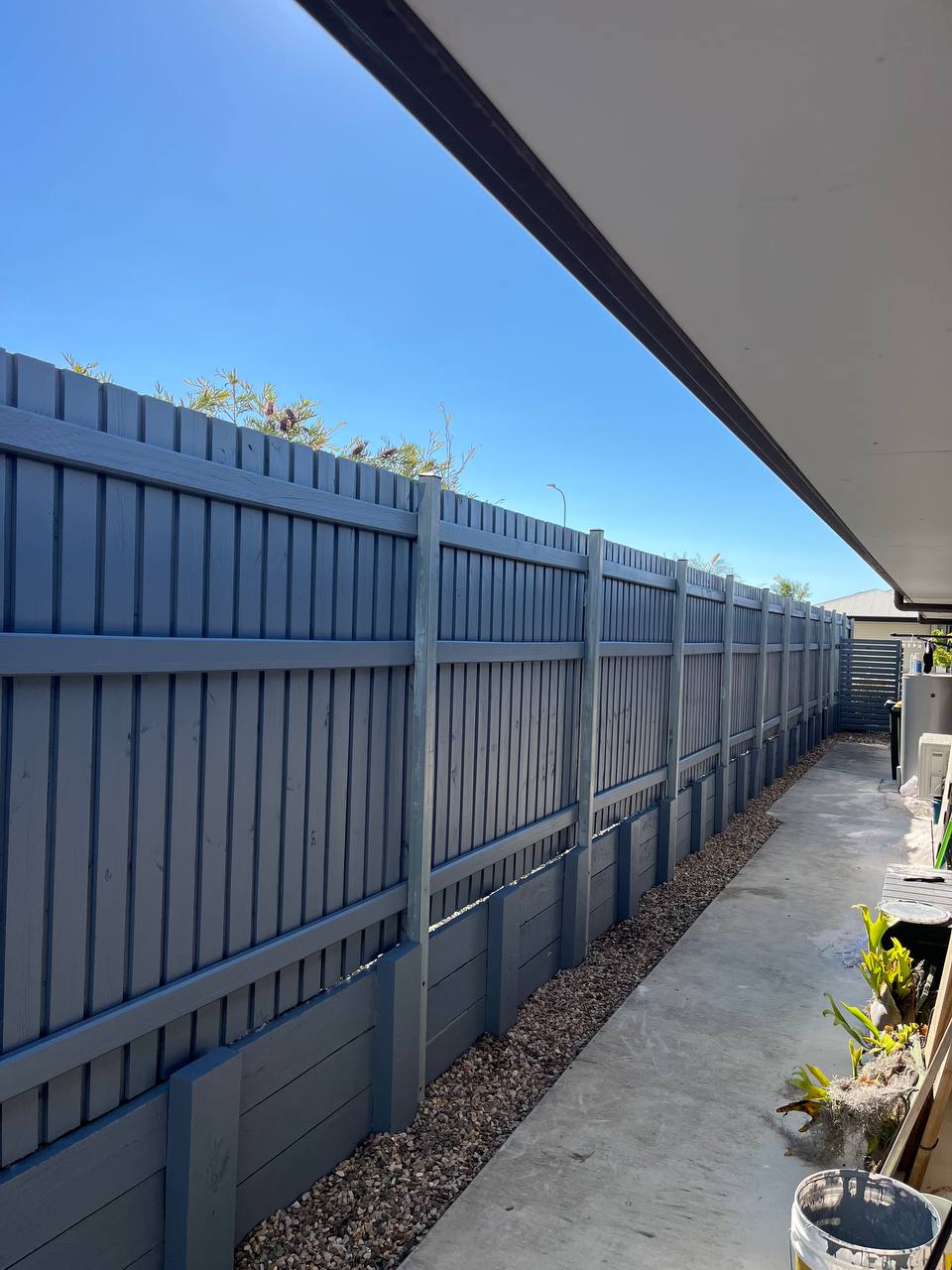 After: Fence painted